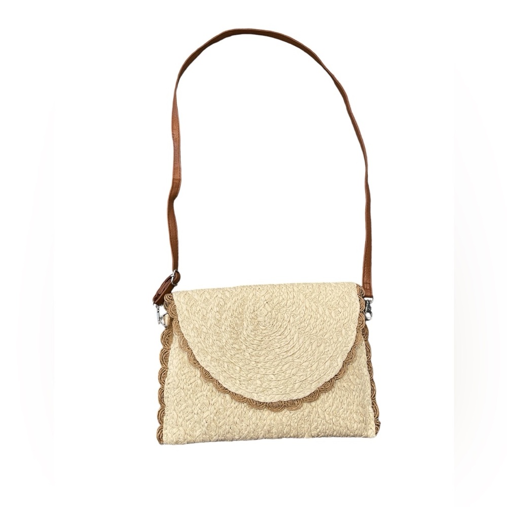 NWOT Pretty woven purse
